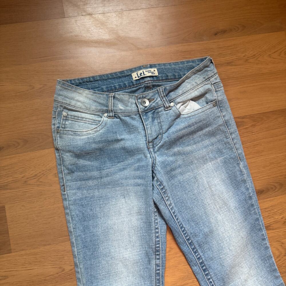 Women's Y2k L.E.I. Ashley Lowrise Bootcut Light Wash Blue Denim Jeans Sz 28 x 30 - Picture 4 of 10